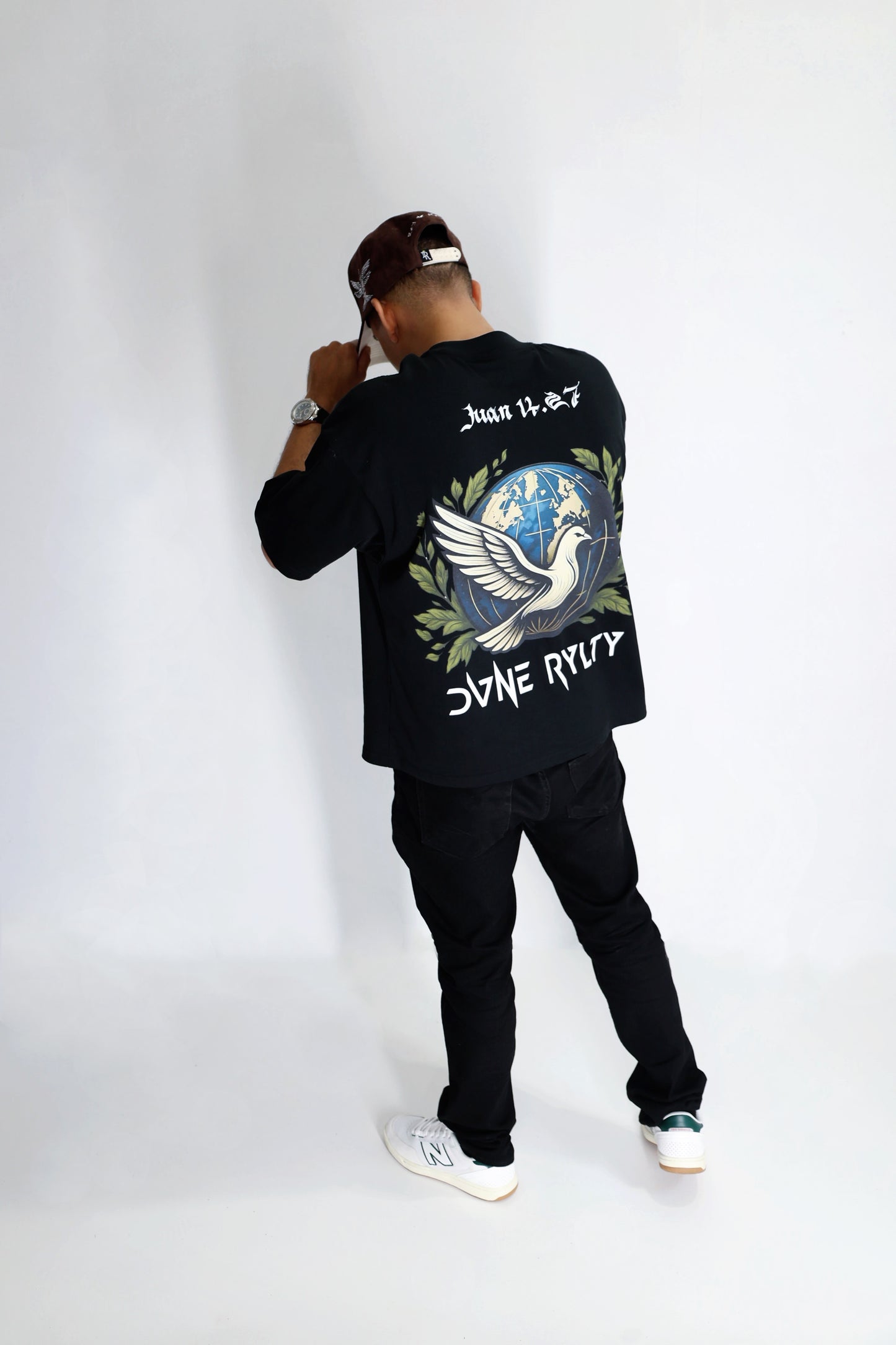 Divine Royalty- Peace of Heaven'' Oversize Tee ( Juan 14:27)