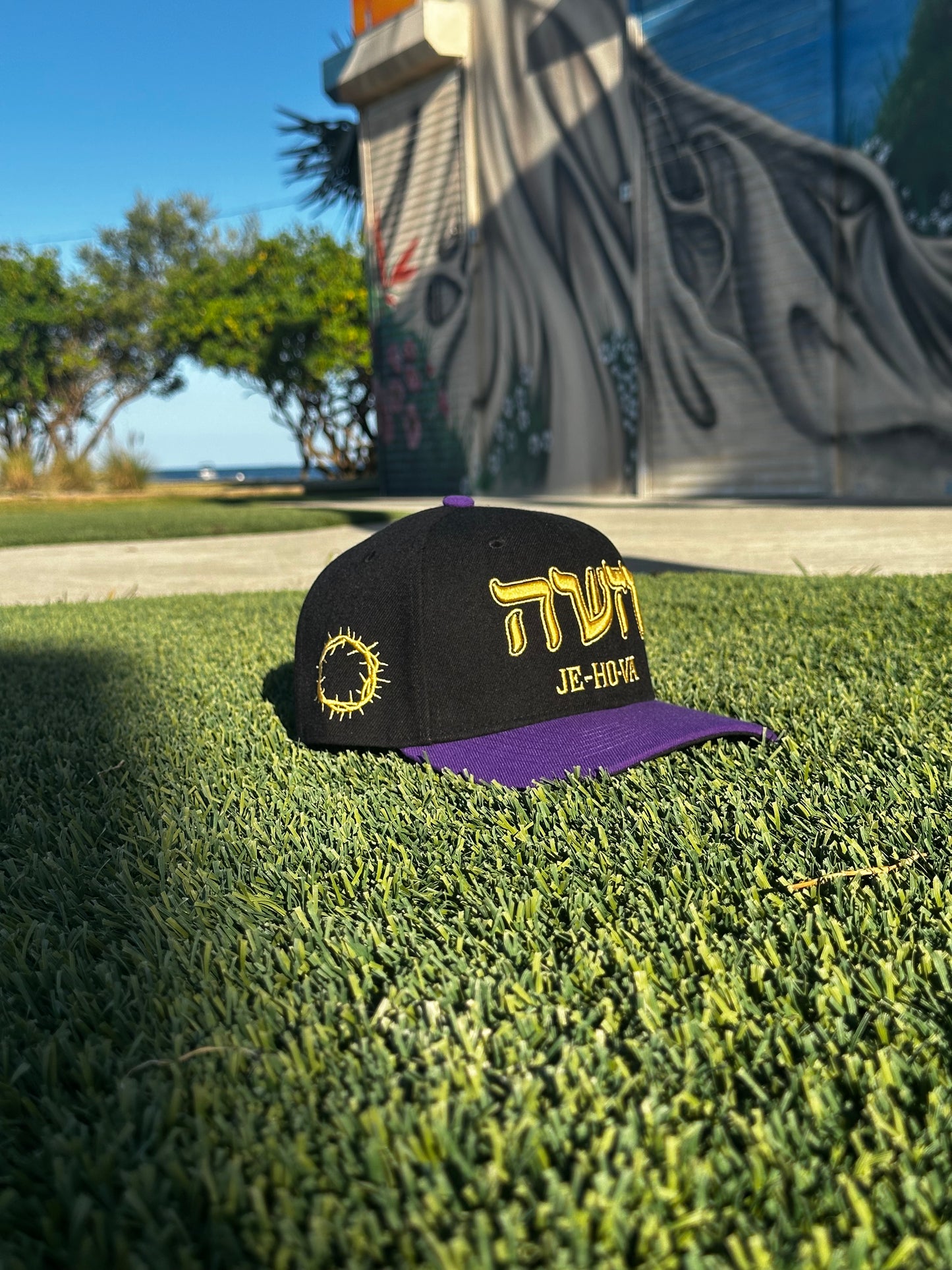 "JE-HO-VA" Premium Snapback